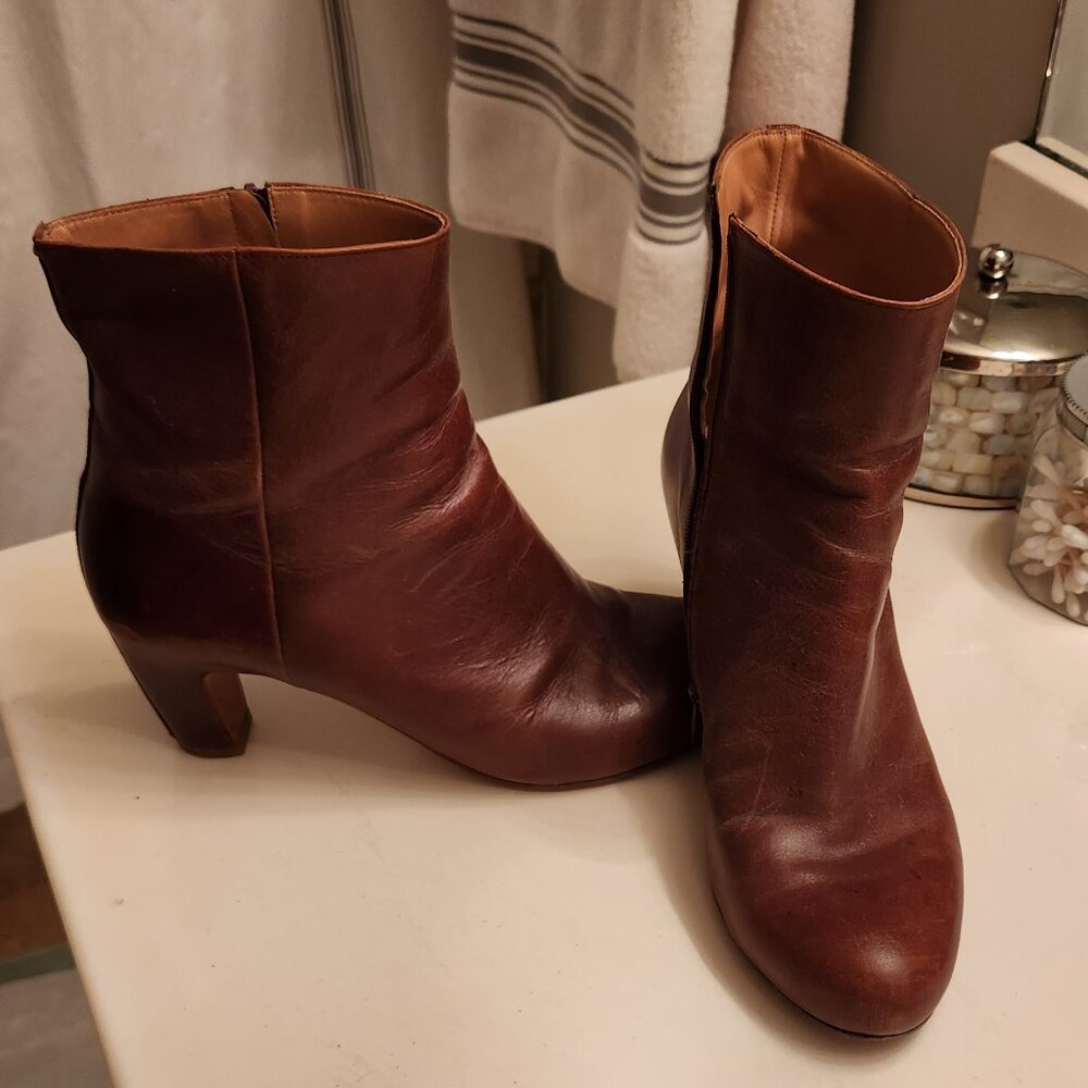 Maison Marigela Carmel Leather Round Toe Ankle Boots - Size 39